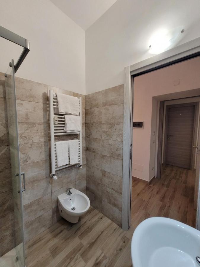 Tiber Rooms Testaccio โรม ภายนอก รูปภาพ