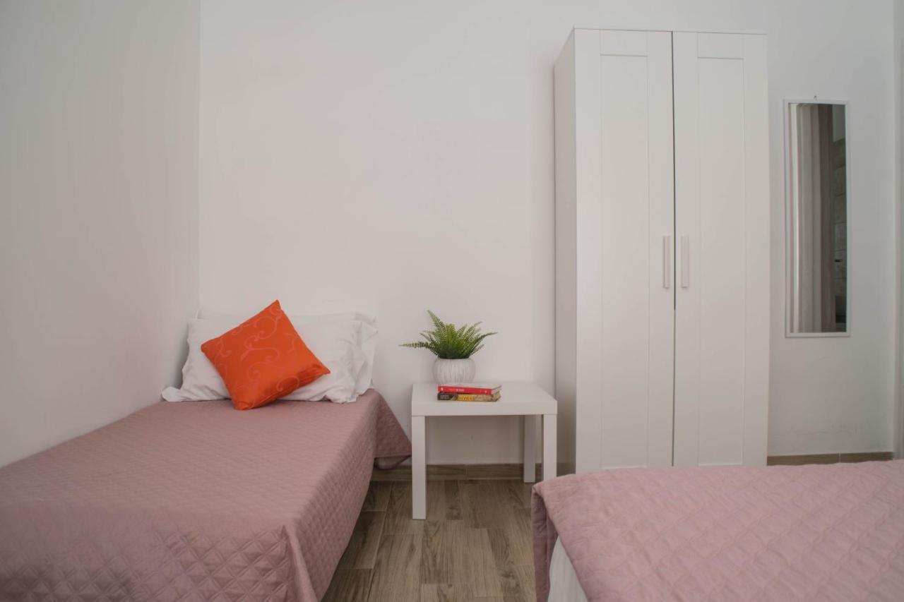Tiber Rooms Testaccio โรม ภายนอก รูปภาพ