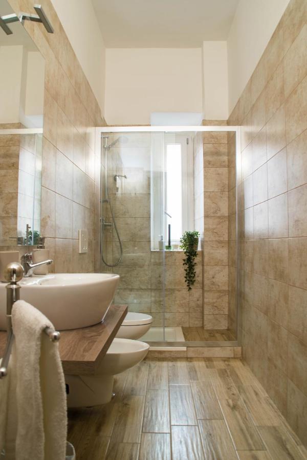 Tiber Rooms Testaccio โรม ภายนอก รูปภาพ